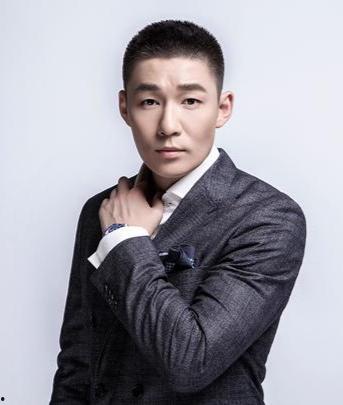 男演员肇,从演艺新星到实力派男演员的蜕变之路