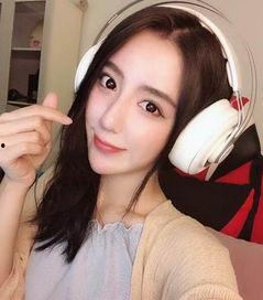 女主播朵儿走光视频,瞬间引发网络热议